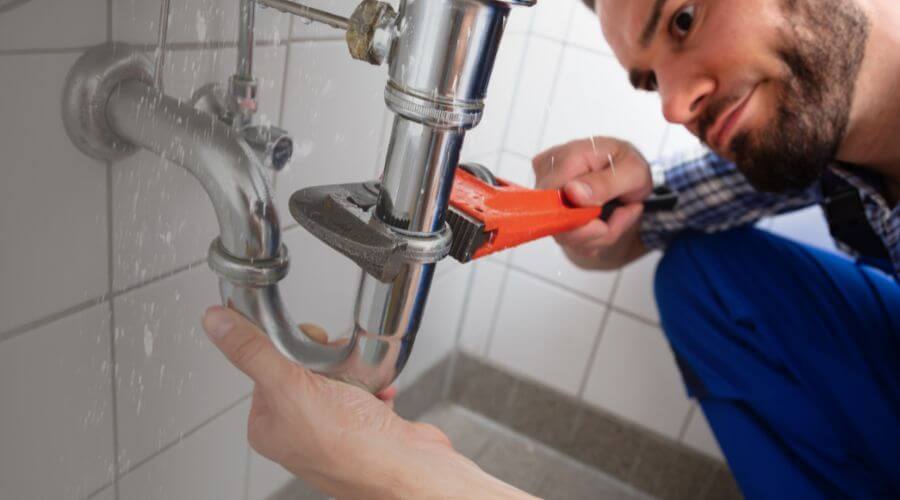 Local tankless water heater installation in Hendley, NE
